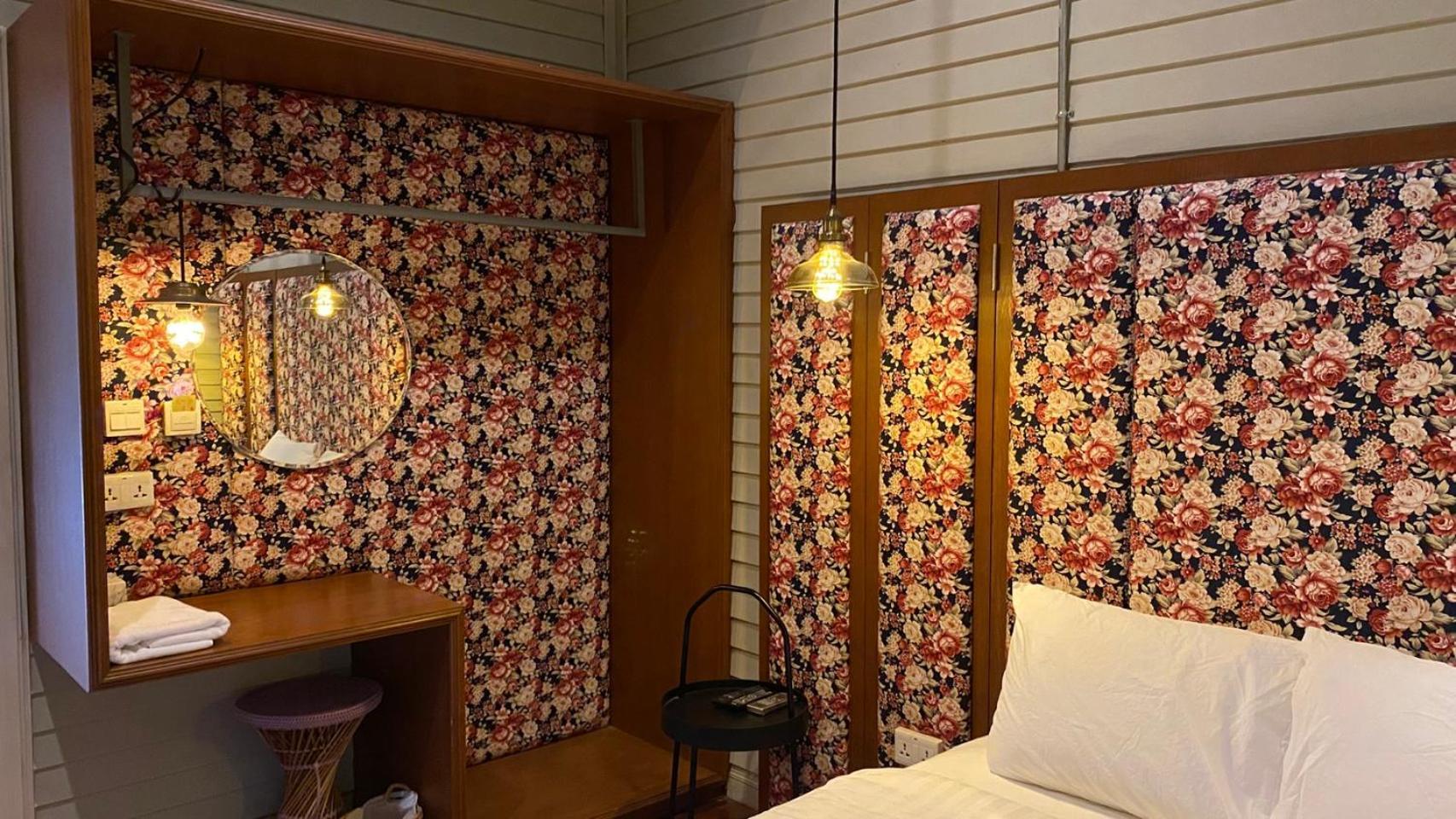 Azure Hostel Бангкок Экстерьер фото