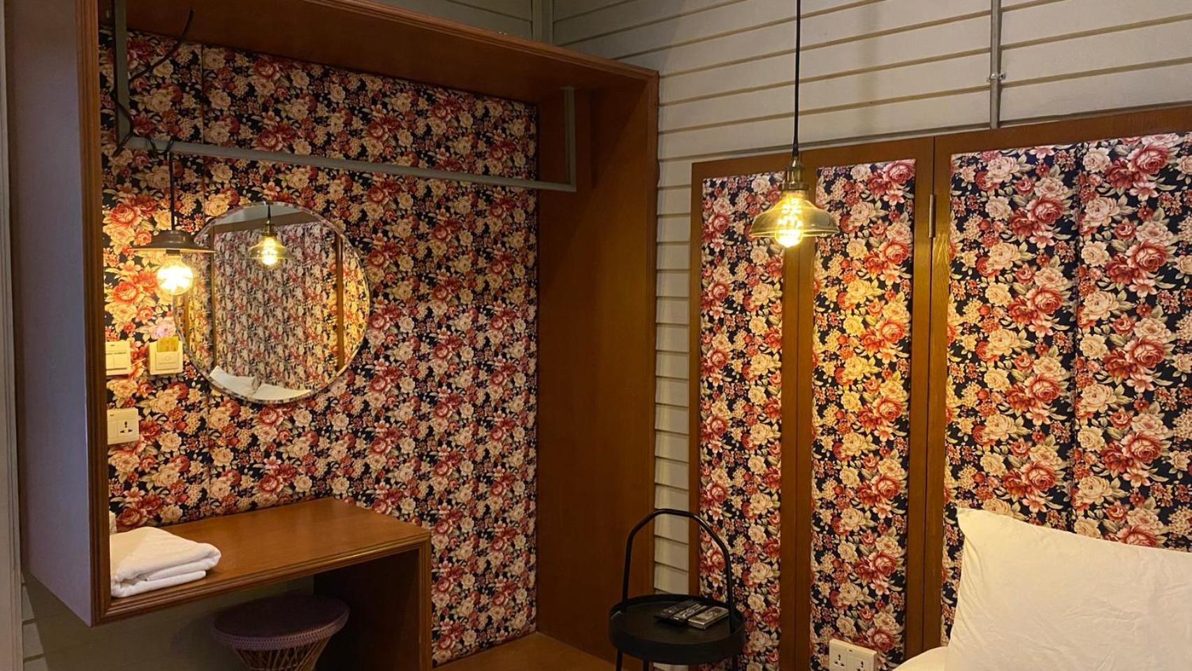 Azure Hostel Бангкок Экстерьер фото