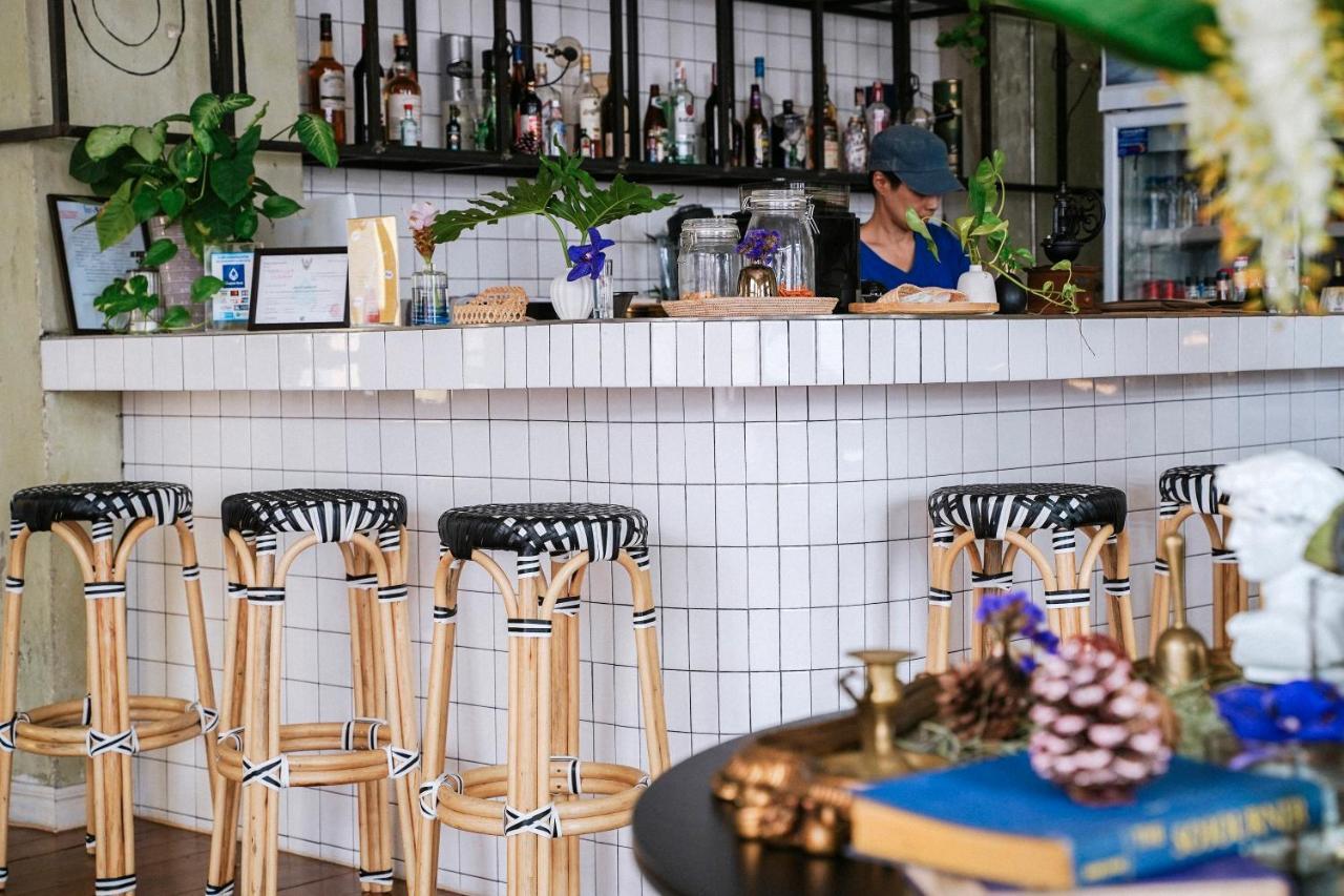 Azure Hostel Бангкок Экстерьер фото